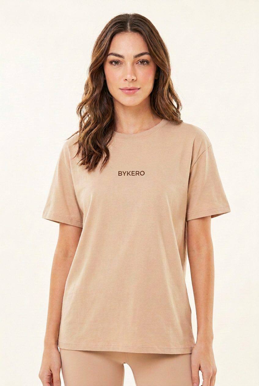 BYKERO ordmärke på plagg — T-shirt · Front