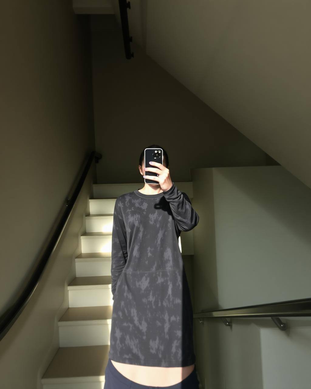 Tillfällig exempelbild · inte ett kundinlägg wearing Shift Long Sleeve